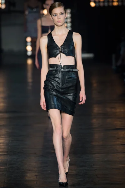 Look 24